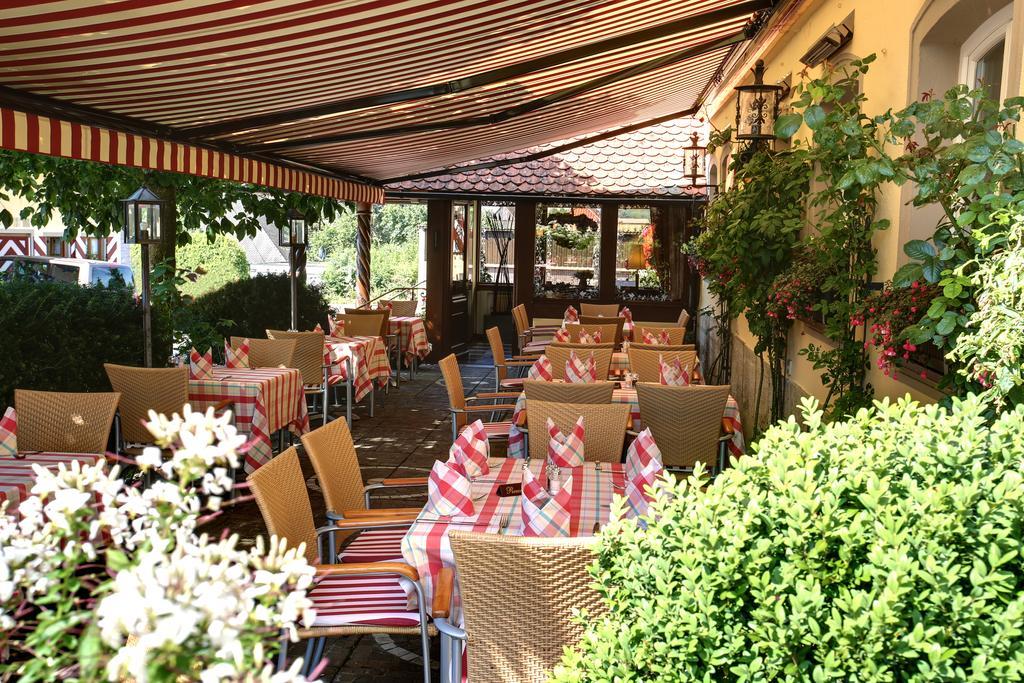 Hotel Brauereigasthof Landwehr-Braeu Reichelshofen Exterior foto