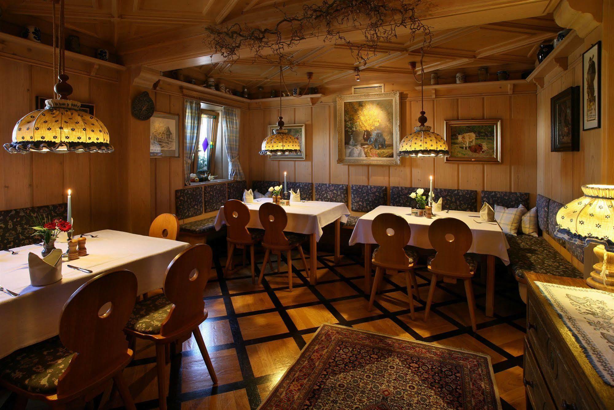 Hotel Brauereigasthof Landwehr-Braeu Reichelshofen Exterior foto