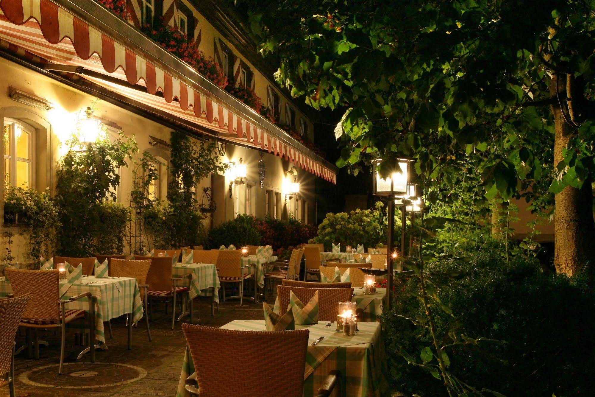 Hotel Brauereigasthof Landwehr-Braeu Reichelshofen Exterior foto